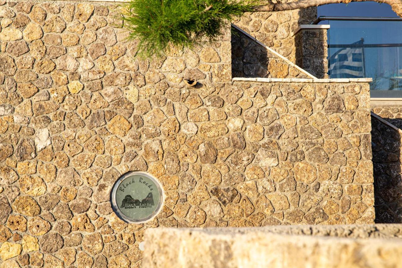Black Rocks Family, Luxury Seafront Beach Maisonette Ájosz Górdiosz Kültér fotó