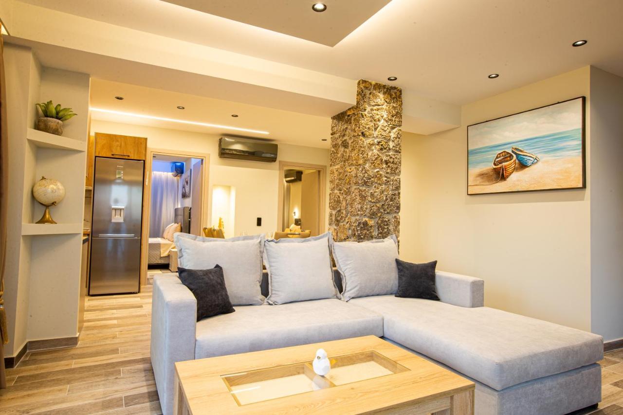 Black Rocks Family, Luxury Seafront Beach Maisonette Ájosz Górdiosz Kültér fotó