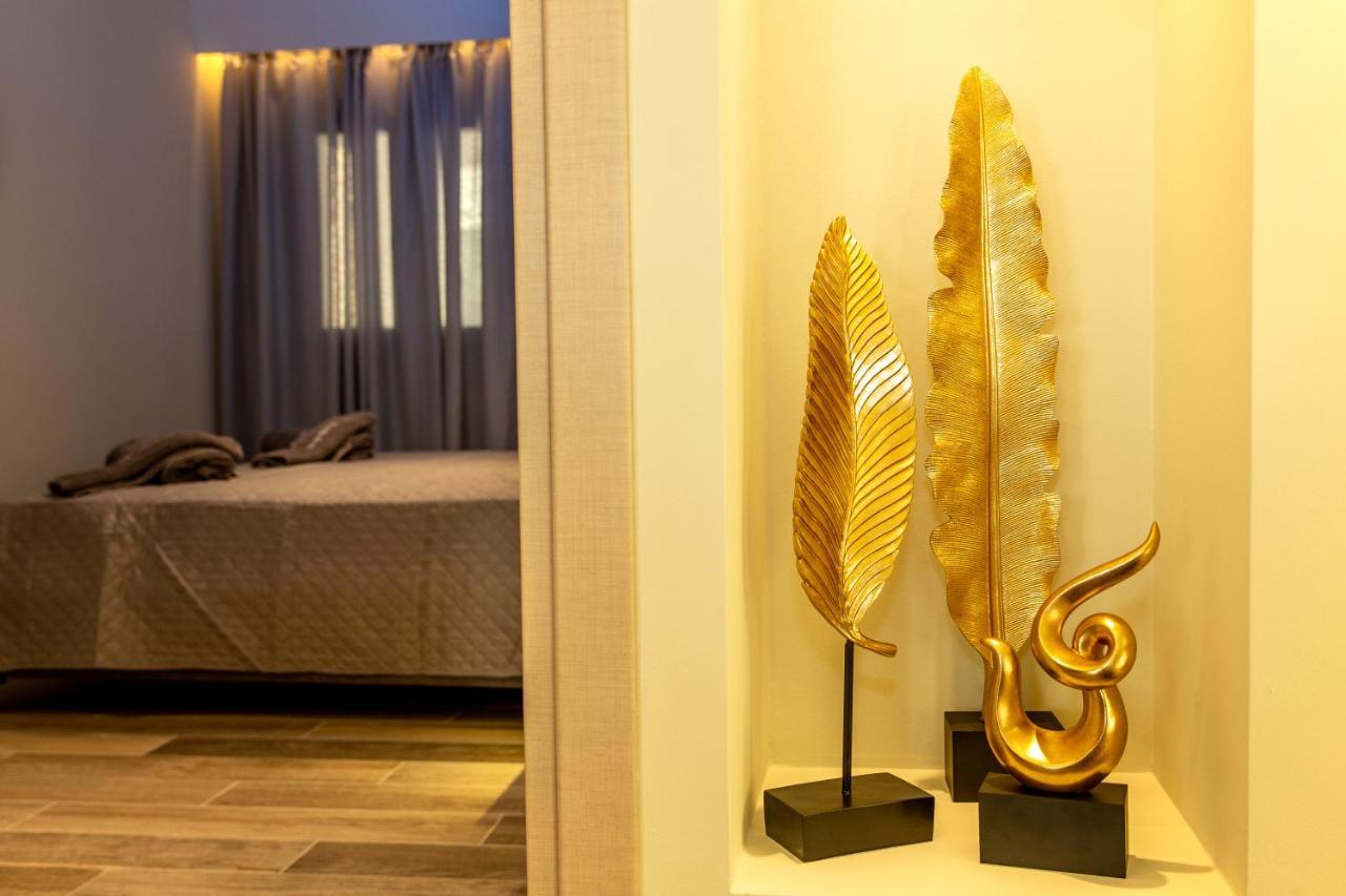 Black Rocks Family, Luxury Seafront Beach Maisonette Ájosz Górdiosz Kültér fotó